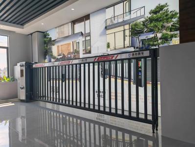 超级栅栏门（杆长8米，高1.6米）